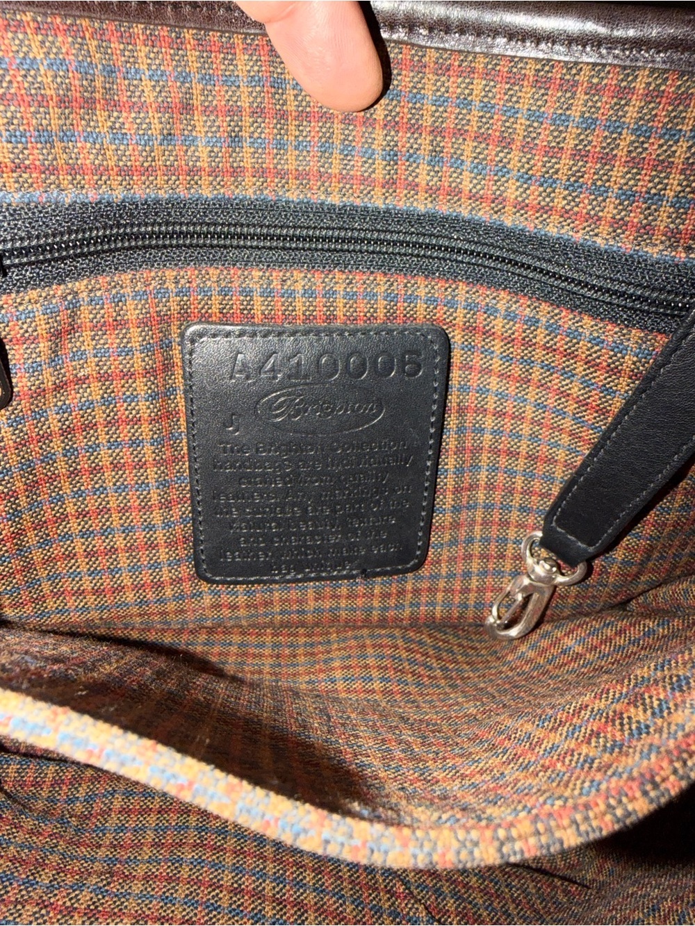 Brighton Black Pebbled Leather bucket Bag with Brown Trim - Picture 6 of 10